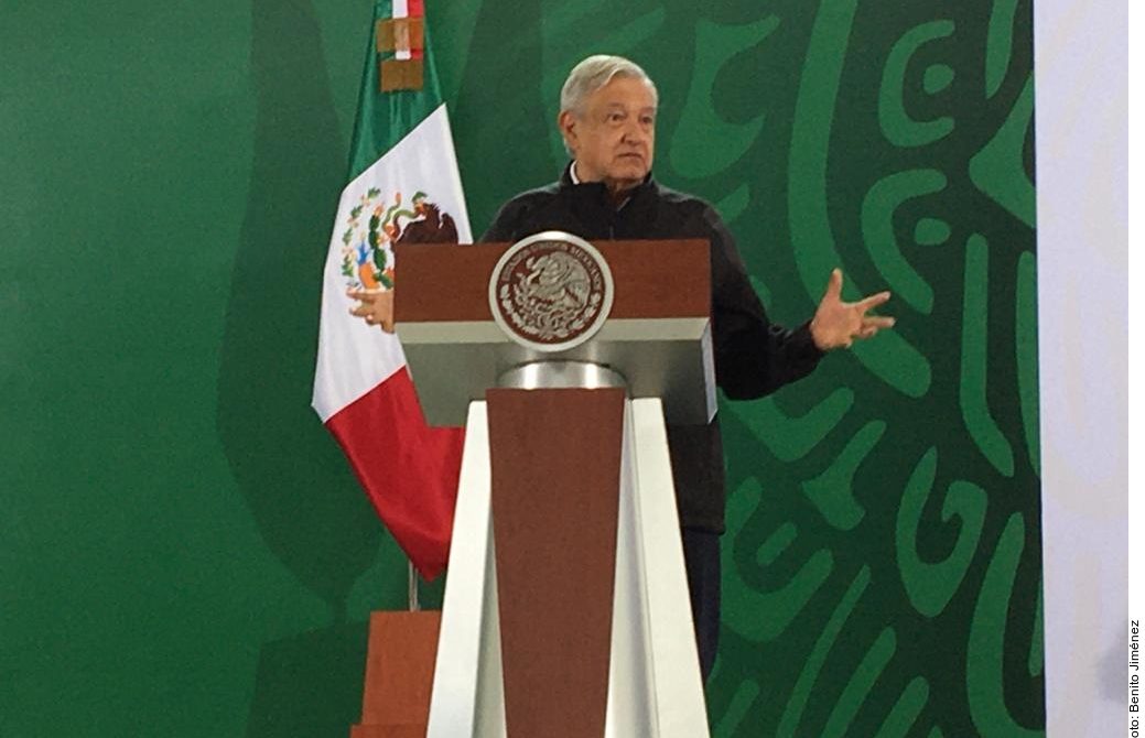 He tratado personalmente con Slim que se termine carretera en Oaxaca, firmó un compromiso: AMLO