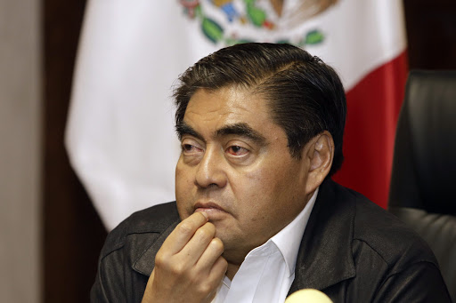 Miguel Barbosa niega haber recibido sobornos de Lozoya