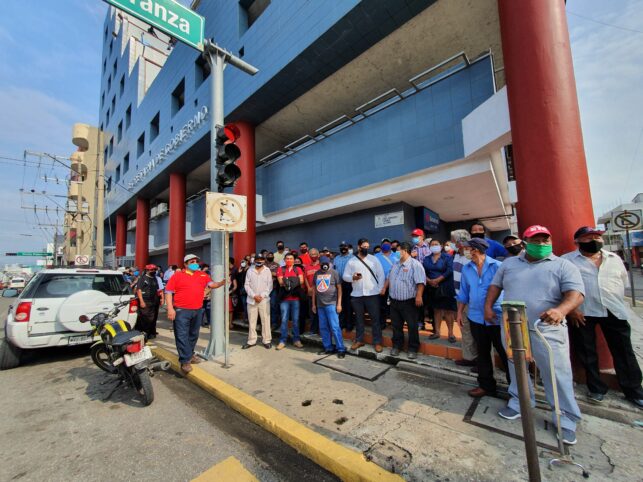 Protestan abogados laboristas; exigen reapertura de tribunales burocráticos