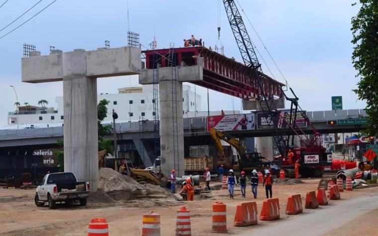 Con avances significativos Distribuidor Vial Av. Universidad