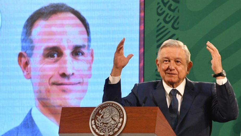 AMLO descarta renuncia de López-Gatell; “es un honor tenerlo”