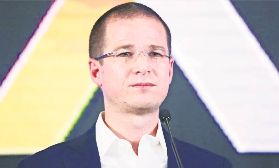 Inicia Anaya recorrido por el país; busca ser candidato presidencial