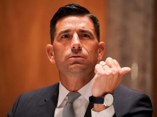 Renuncia el secretario de Seguridad Nacional de EU