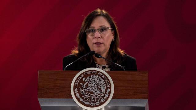 TEPJF pide a AMLO sancionar a Rocío Nahle por difundir propaganda durante campañas