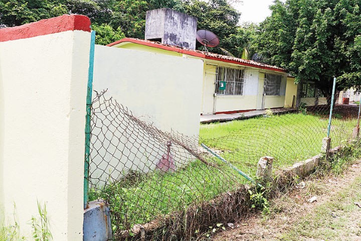 SIN ACLARAR 3.6 MDP DE ESCUELAS AL CIEN