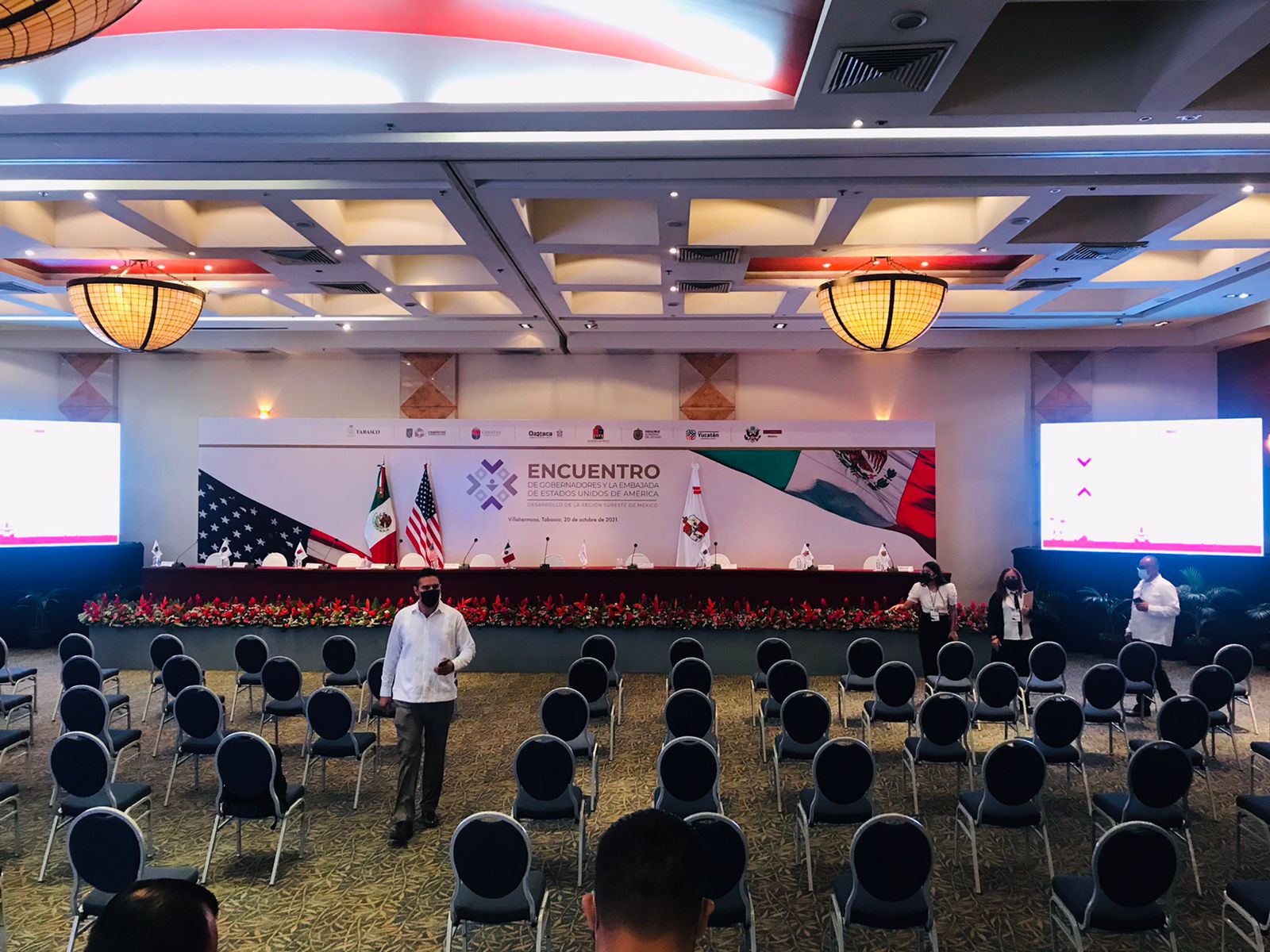 SE LLEVA A CABO LA REUNIÓN DE COORDINACIÓN CON GOBERNADORES DEL SURESTE