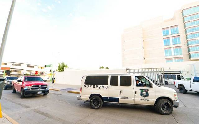 Llega César D., a la Ciudad Judicial para ser vinculado o no a proceso