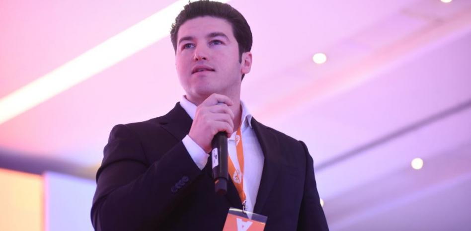 Samuel García levanta la mano para ser candidato de MC a la presidencia en 2024