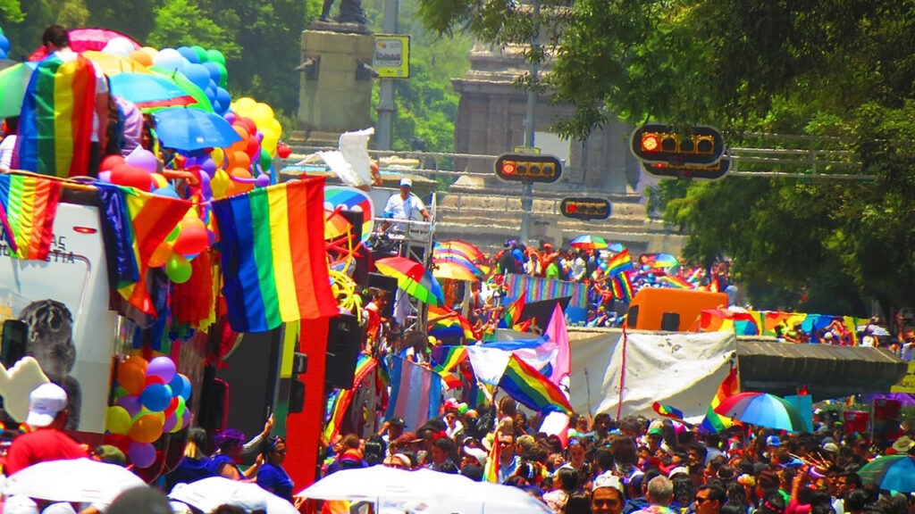 Aprueba Senado incluir a comunidad LGBTIQ+ en Premio Nacional de la Juventud