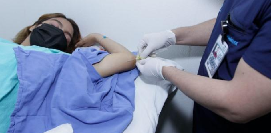 La auxilian en Clínica del IMSS con implante de control natal; la rechazó Seguro Popular