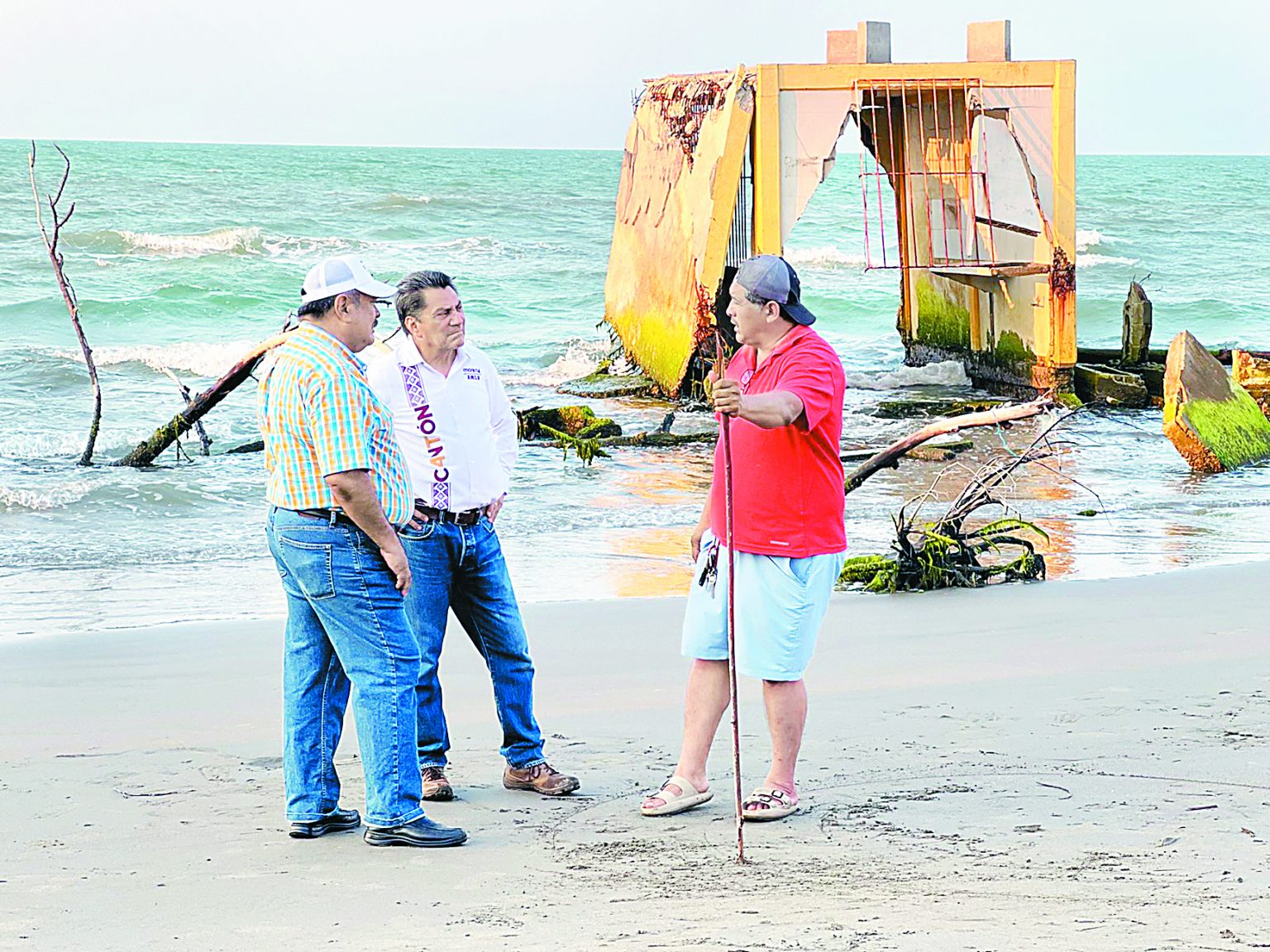 Alista Cantón proyecto para disminuir erosión marina en las costas tabasqueñas