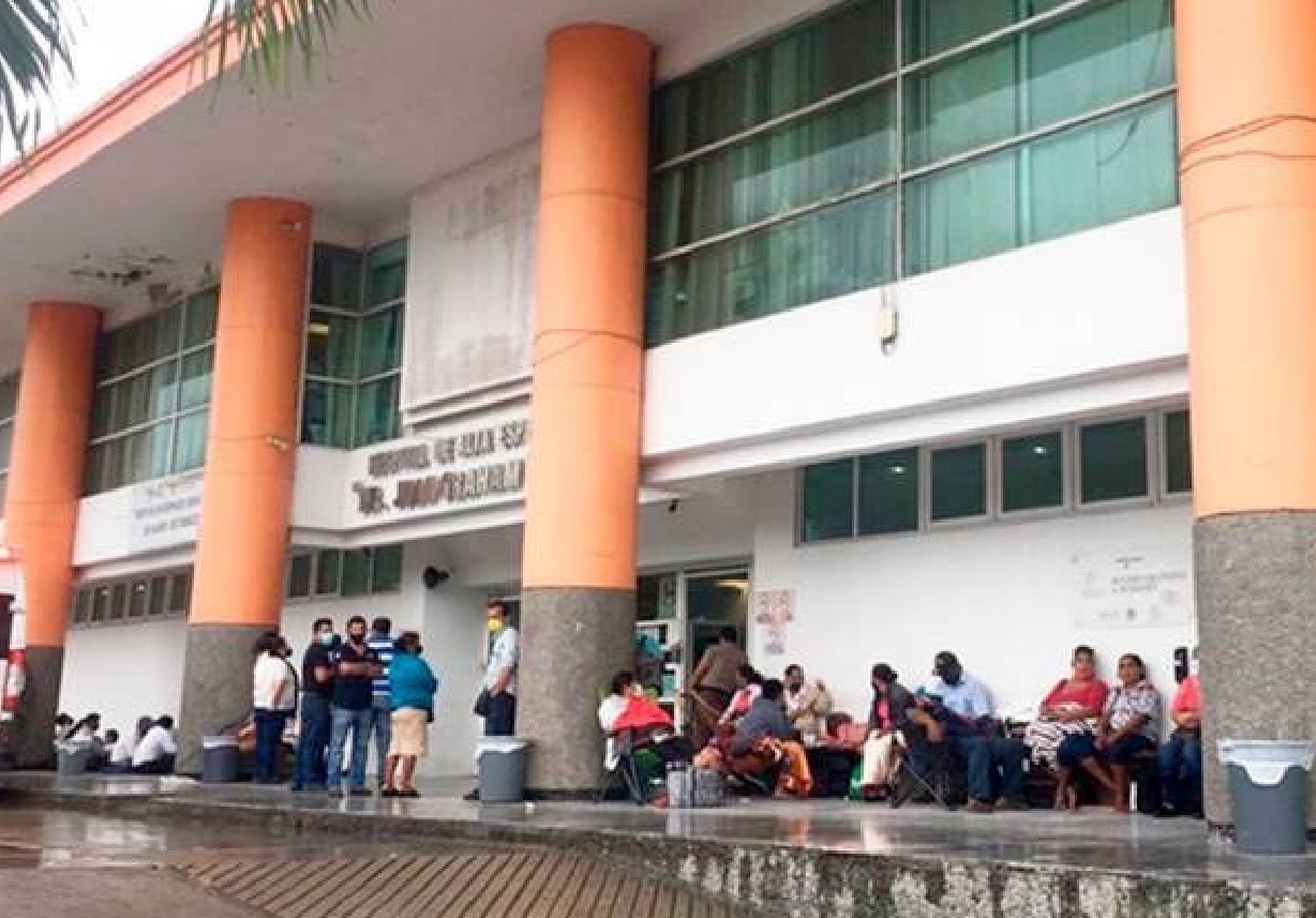 Hacen obligatorio uso de cubrebocas para personal sanitario