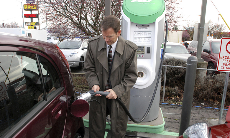 Automotrices se unen para construir red de carga para vehículos eléctricos