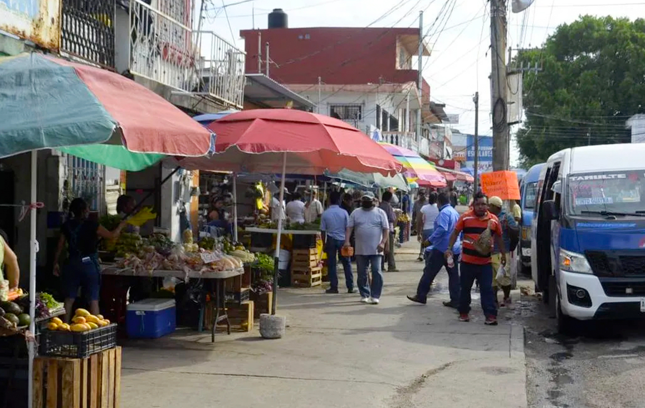 Ambulantes del centro de Villahermosa serán reubicados: Ayuntamiento