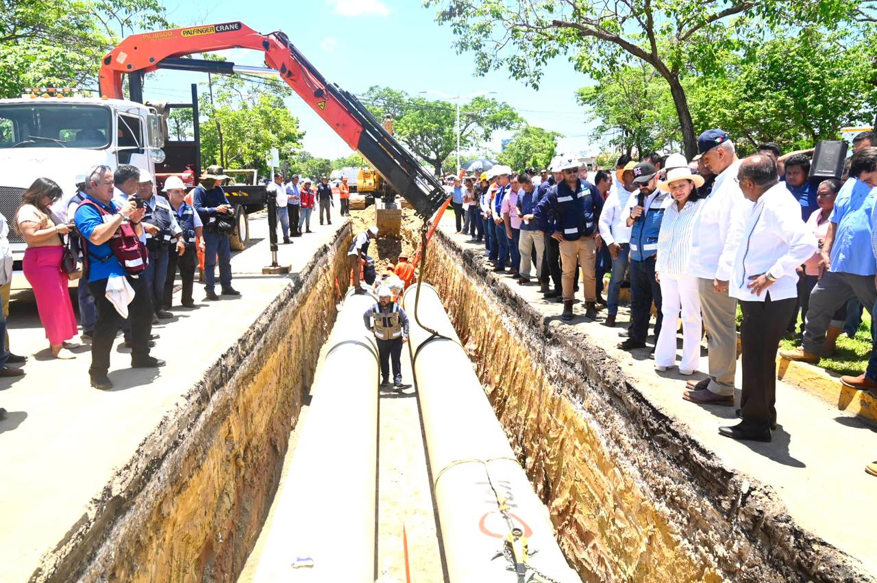 Banderazo a obra del Acueducto