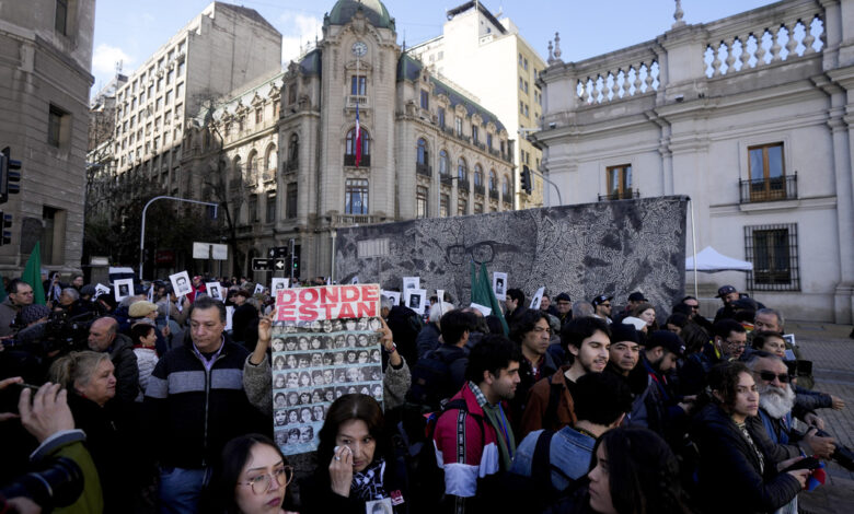 Chile conmemora medio siglo del golpe que dio paso a la cruenta dictadura militar