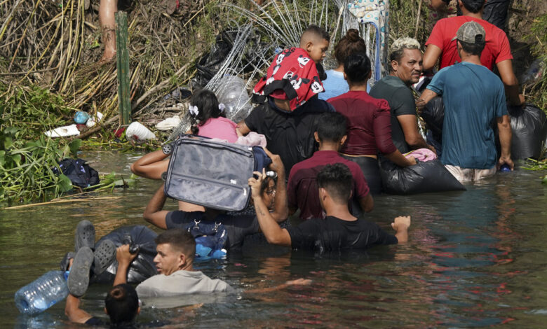 Nueva York limita a 60 días la estancia de familias migrantes con niños en albergues municipales