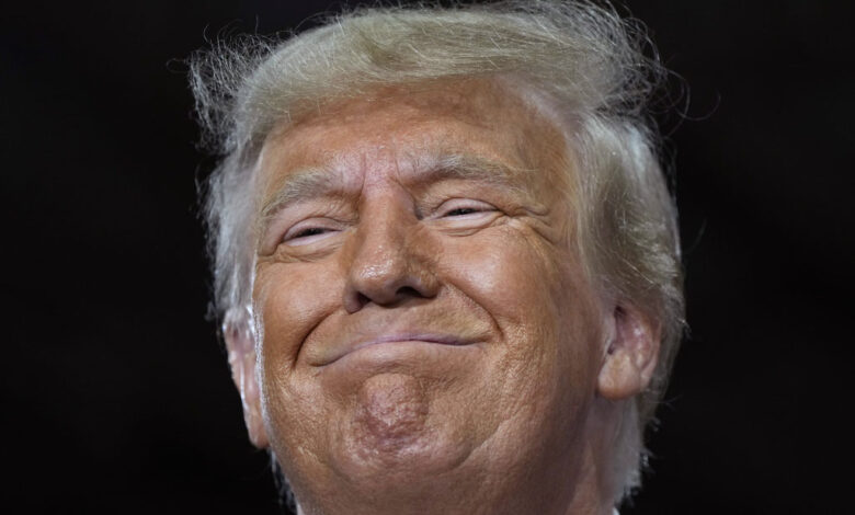 Trump va a Nueva Hampshire para registrarse para las primarias y un mitin