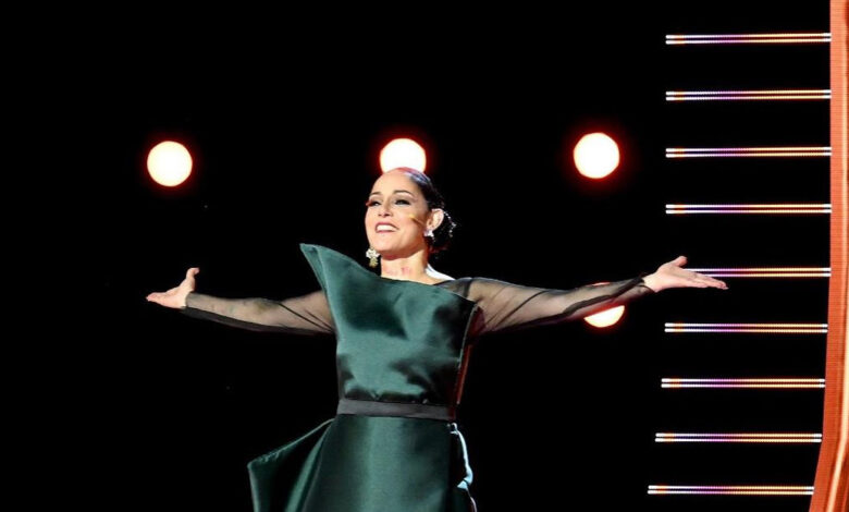 Lola Cortés se somete a doble mastectomía tras detectarle cáncer