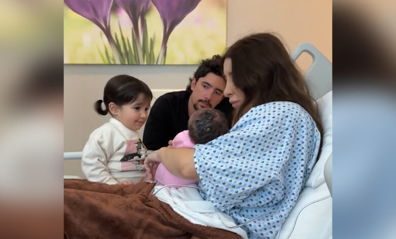 Alex Fernández da la bienvenida a Nirvana, su segunda hija