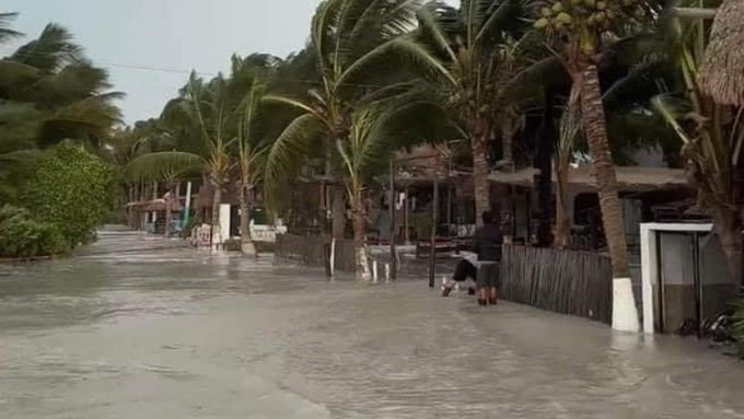¿Qué es “la surada”, el fenómeno natural que inundó Isla Holbox?