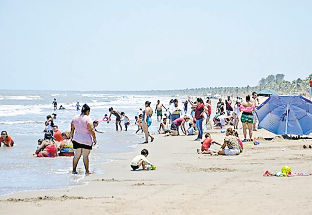 Huyen chocos hacia playas en Semana Santa