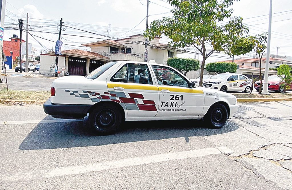 “Peligro” Circulan 270 taxis chatarra