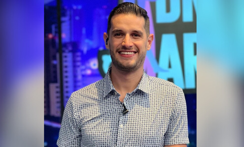 Adrián Marcelo reaparece en su canal y lanza broma sobre el Team Mar