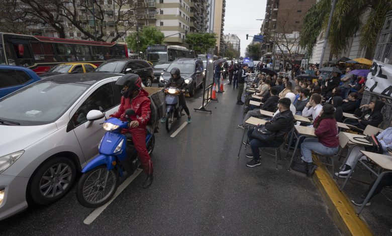 Universidades argentinas redoblan apuesta a Milei con más protestas para que mejore presupuesto