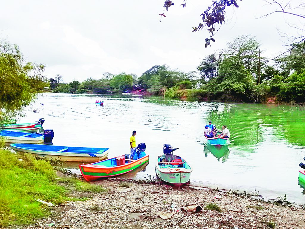 Crisis en los ríos ahoga a pescadores