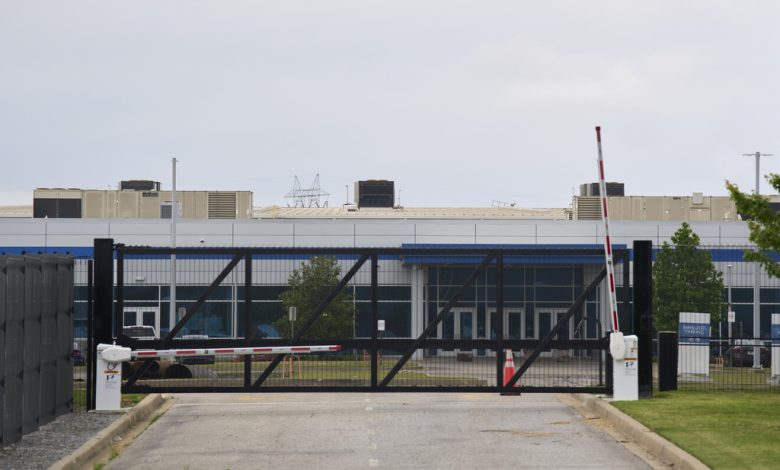 Planean demandar a compañía de Elon Musk por contaminación de supercomputadora