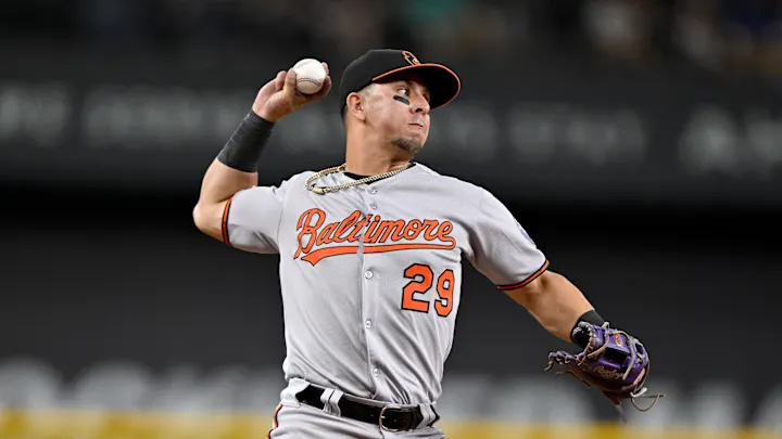 Traspasan a Urías a Houston