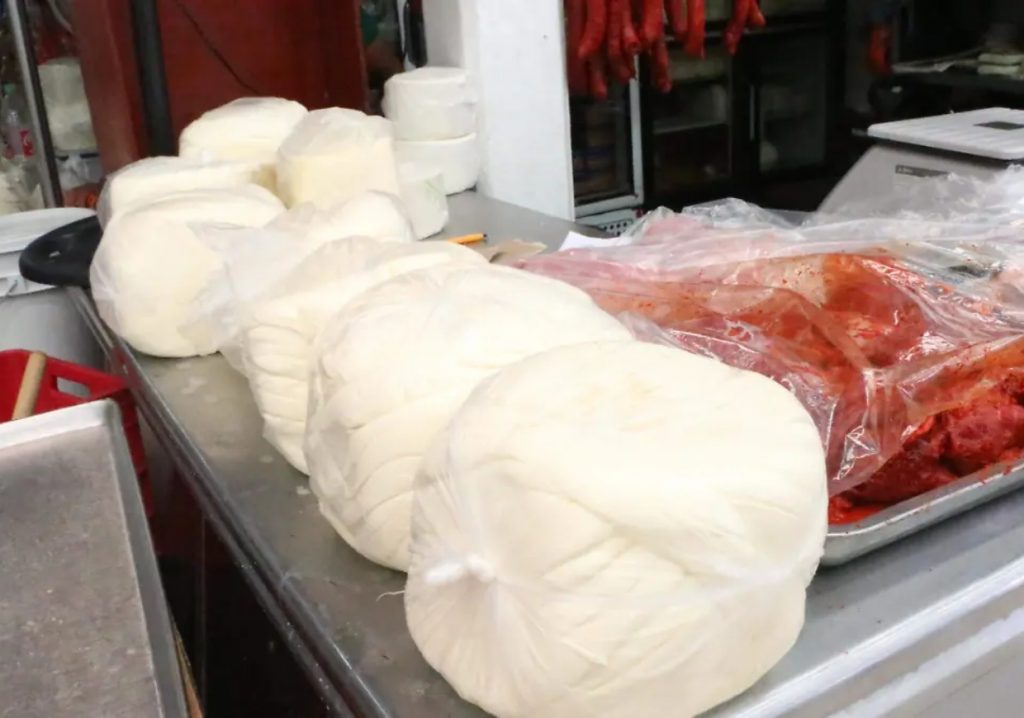 Detectan en Tabasco 36 queserías que usan leche en polvo o no entera