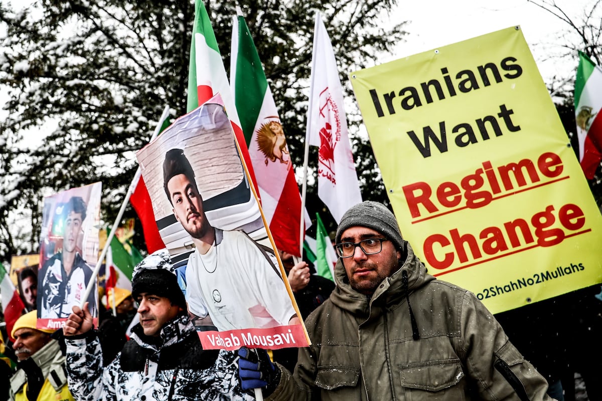 Líder iraní exige a Trump dedicarse a gobernar EU y no seguir manchando sus manos de sangre