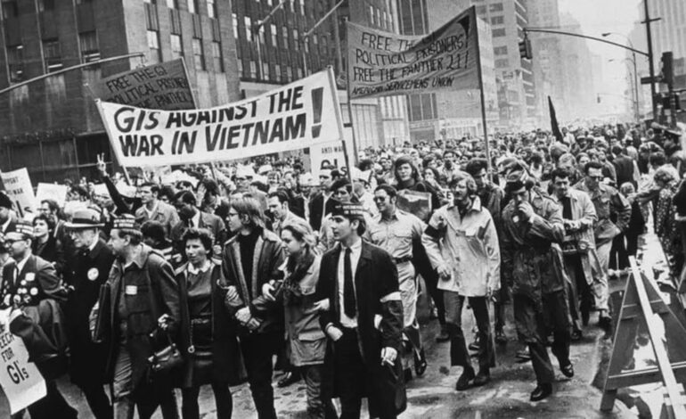 Irán en la mira: ¿Una nueva guerra como Vietnam? Trump descarta el temor a una incursión terrestre