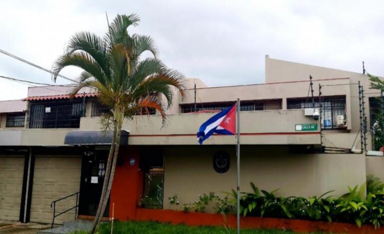 Costa Rica retira su embajada en Cuba ante el colapso del régimen y la creciente represión